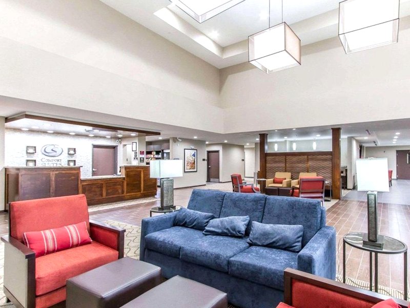 コンフォート スイーツ ウェスト オマハ (Comfort Suites West Omaha)の写真