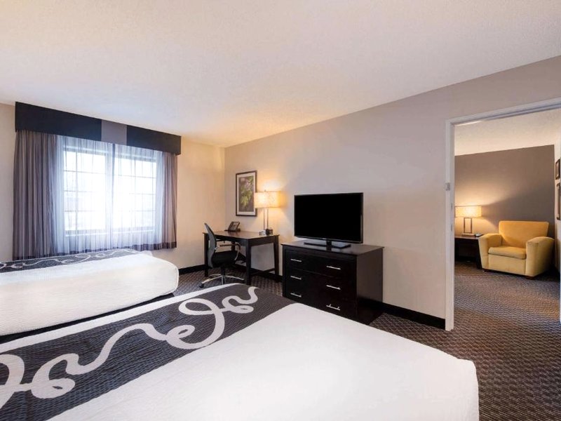 ラ キンタ イン&スイーツ バイ ウィンダム クリーブランド マケドニア (La Quinta Inn & Suites by Wyndham Cleveland Macedonia)の写真