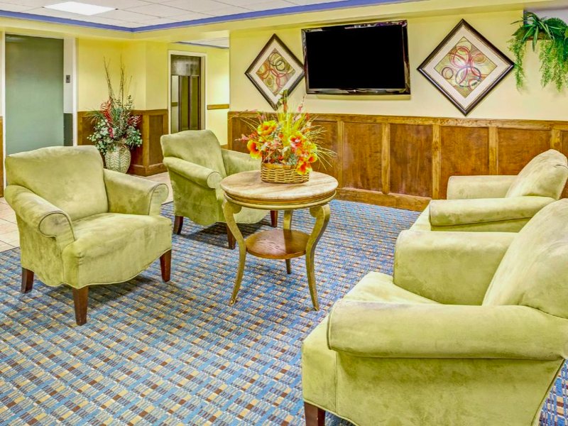 デイズ イン バイ ウィンダム ローリー エアポート リサーチ トライアングル パーク (Days Inn by Wyndham Raleigh-Airport-Research Triangle Park)の写真