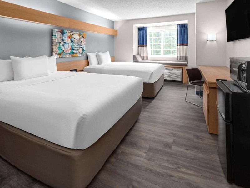 マイクロテル イン&スイーツ バイ ウインダム ローリー ダーハム エアポート (Microtel Inn & Suites by Wyndham Raleigh Durham Airport)の写真