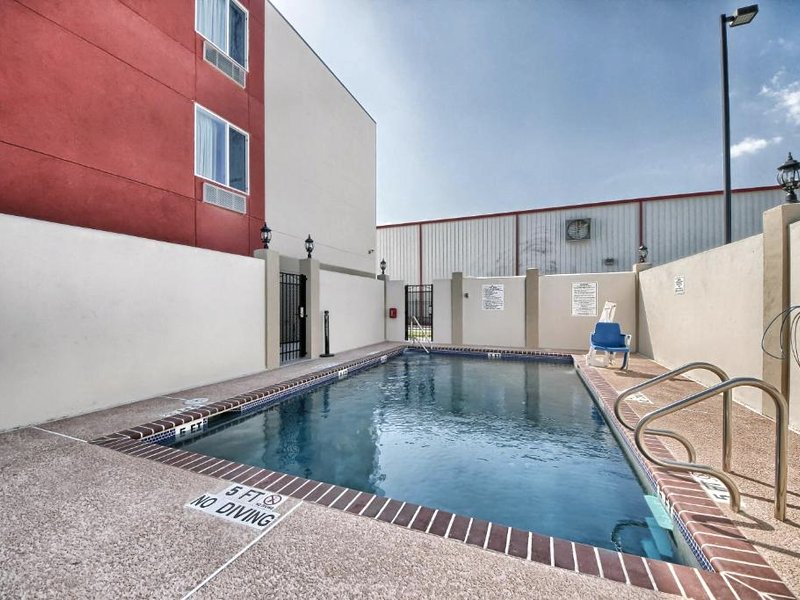 Motel 6 Weslaco, TXの写真