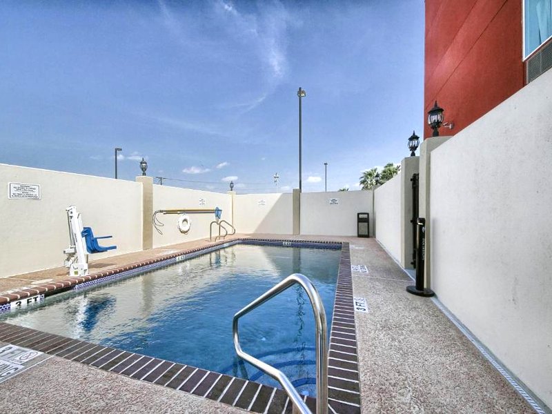 Motel 6 Weslaco, TXの写真
