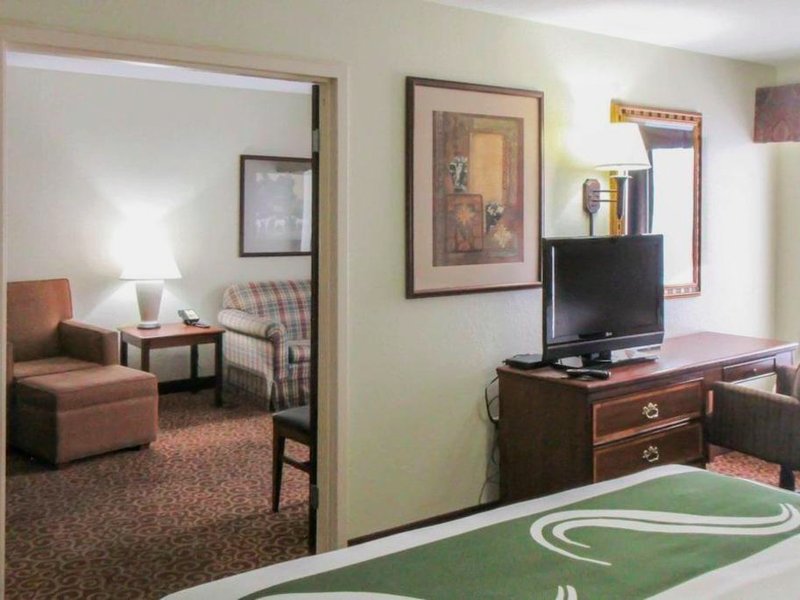 Quality Inn & Suitesの写真