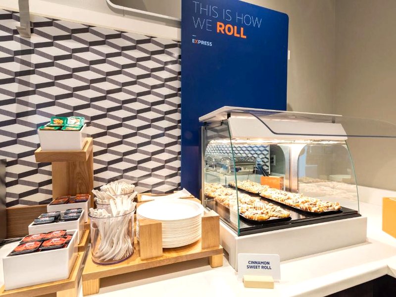 ホリデイ イン エクスプレス ゴールデン キッキング ホース バイ IHG (Holiday Inn Express Golden-Kicking Horse By IHG)の写真