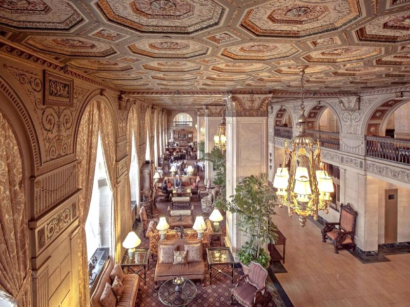 ザ ブラウン ホテル (The Brown Hotel)の写真