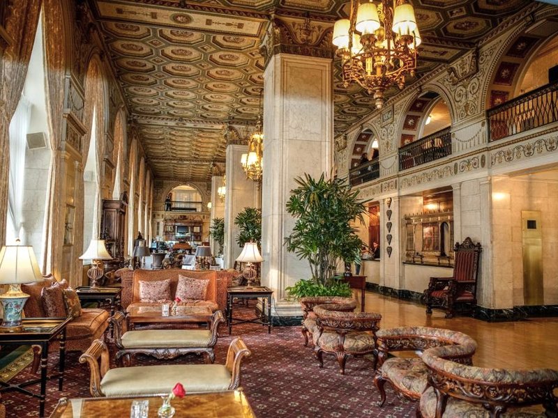 ザ ブラウン ホテル (The Brown Hotel)の写真