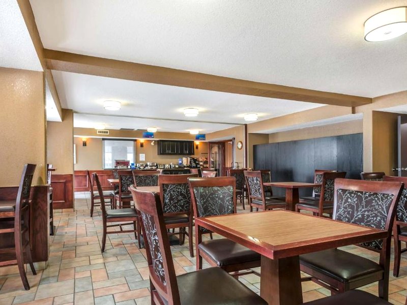 ベストウェスタン ストラスモア イン (Best Western Strathmore Inn)の写真