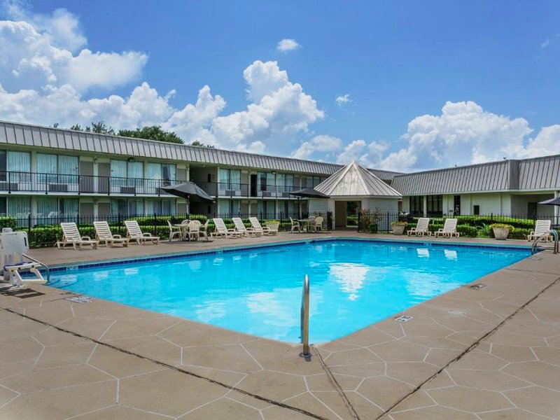 ラマダ バイ ウィンダム ホーマ (Ramada by Wyndham Houma)の写真