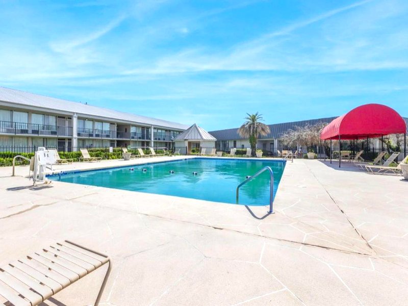 ラマダ バイ ウィンダム ホーマ (Ramada by Wyndham Houma)の写真