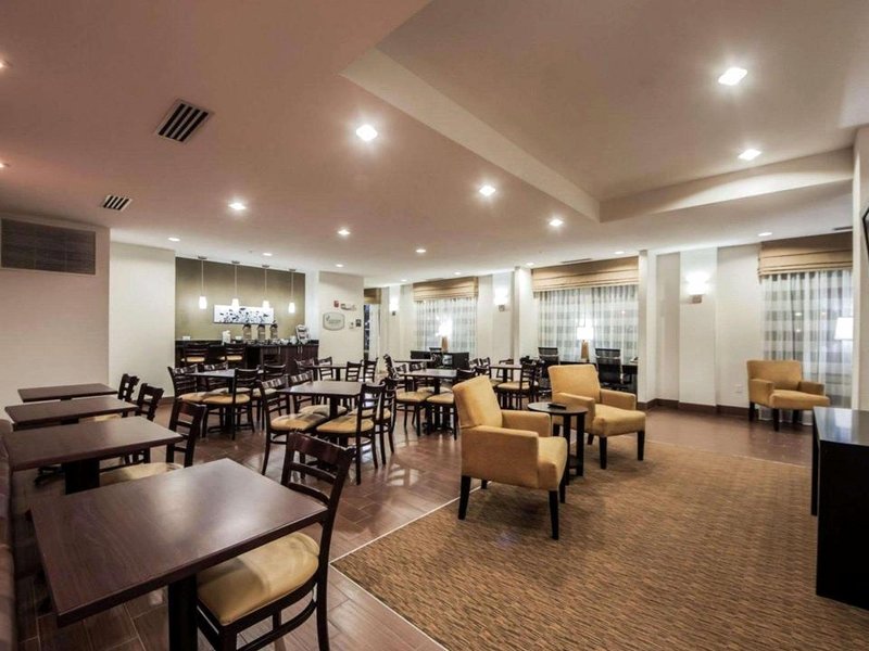 スリープ イン & スイーツ (Sleep Inn & Suites)の写真