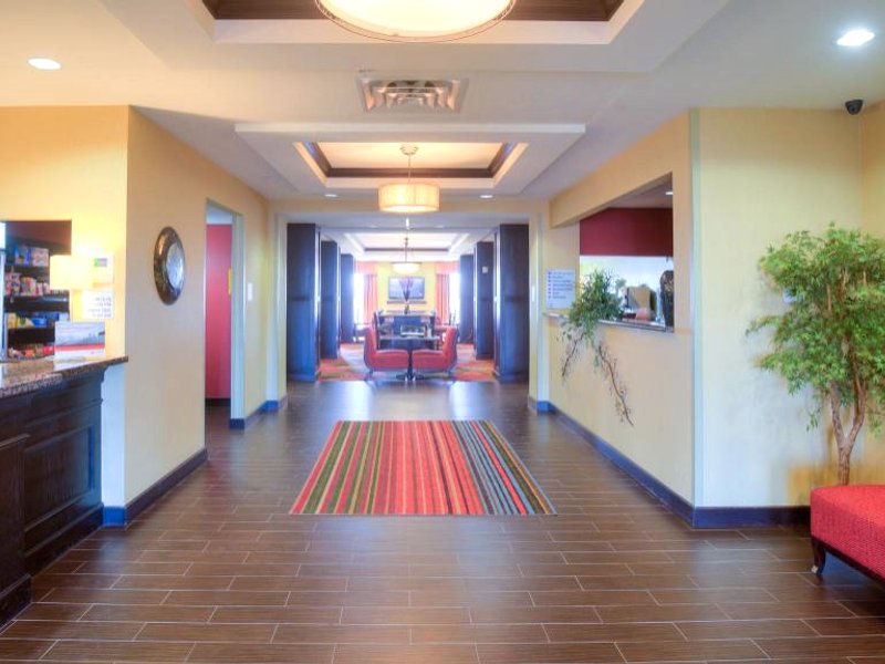 Holiday Inn Express Hotel and Suites Elk City By IHGの写真