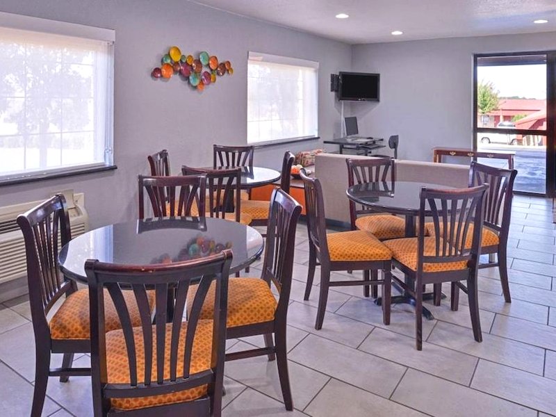 Ramada Limited Batesvilleの写真