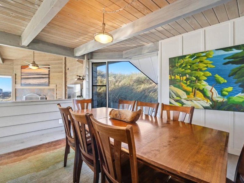 Oceanfront Retreat on Pajaro Dunes Beachの写真