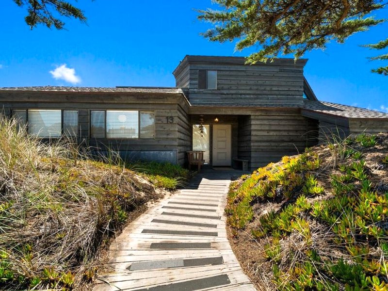 Oceanfront Retreat on Pajaro Dunes Beachの写真