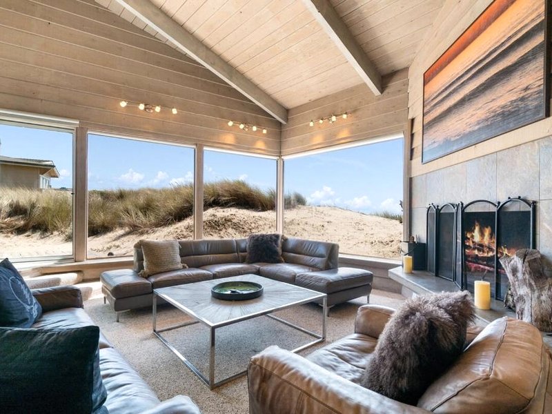 Oceanfront Retreat on Pajaro Dunes Beachの写真