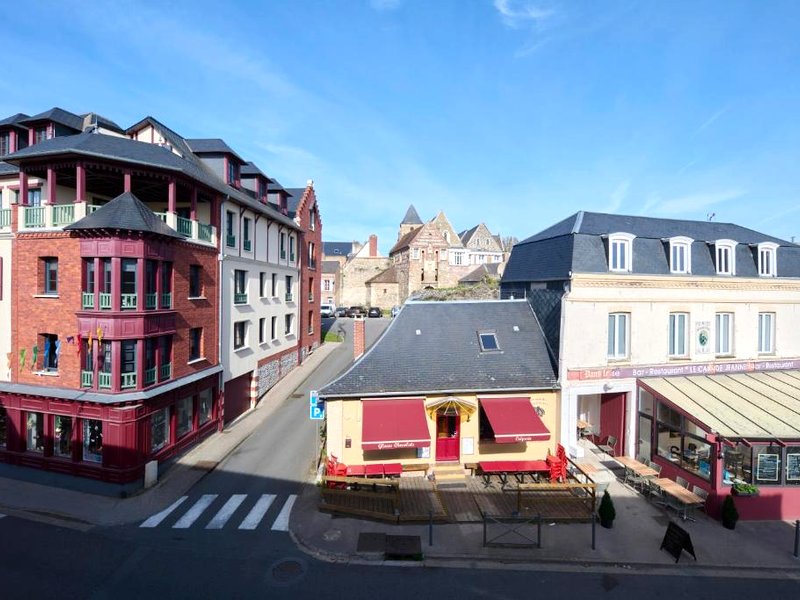 The Originals Boutique, Hôtel La Colonne de Bronze, Saint-Valéry-sur-Sommeの写真