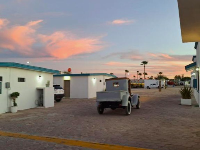 #53 Bungalow Seaside Hotel & Victors RV Parkの写真