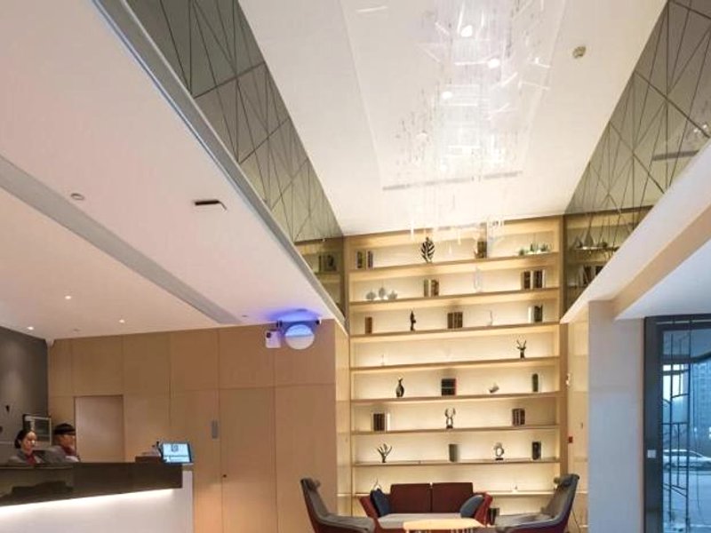 Borrman Hotel Qianjiang High-speed Railway Station Lobster Cityの写真