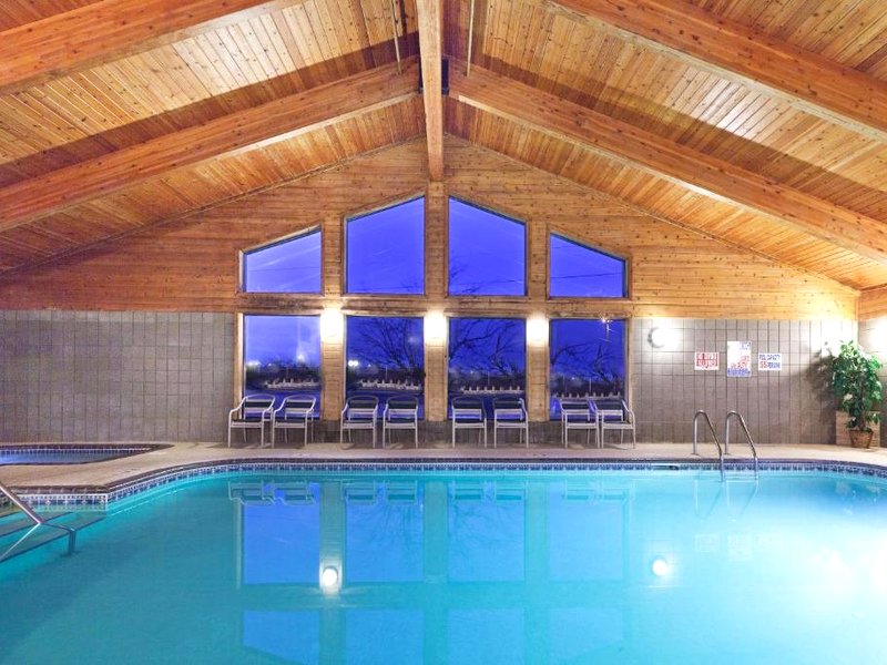 AmericInn by Wyndham Bemidjiの写真