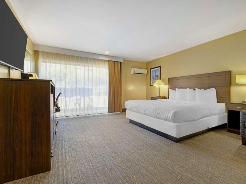 ベストウェスタン オーシャンサイド イン (Best Western Oceanside Inn)の写真