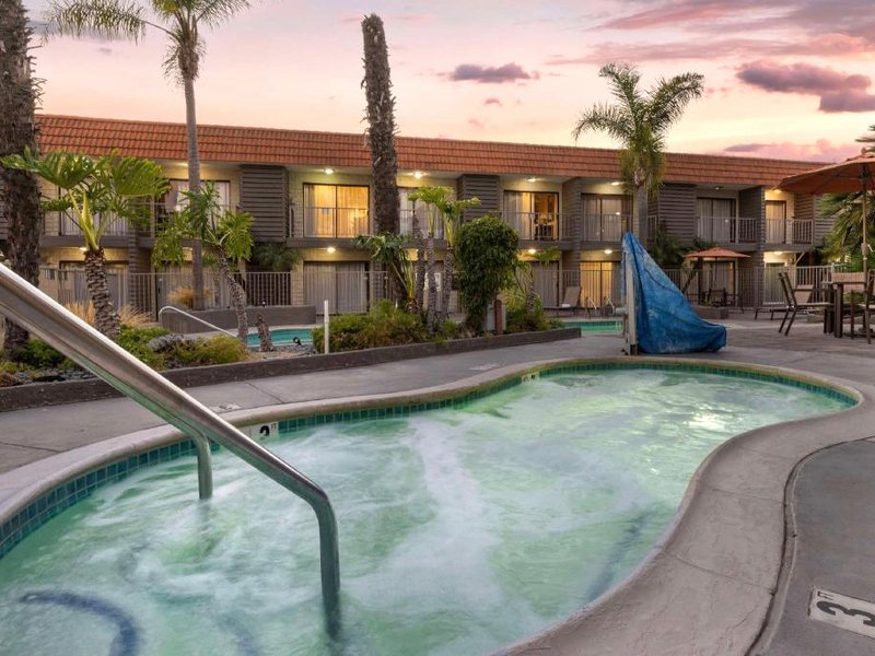 ベストウェスタン オーシャンサイド イン (Best Western Oceanside Inn)の写真