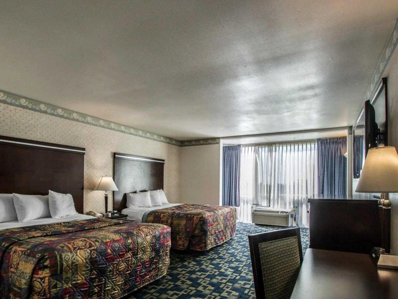 モーテル 6 オーシャンサイド マリーナ キャンプ ペンドルトン (Motel 6 Oceanside, CA – Marina / Camp Pendleton)の写真