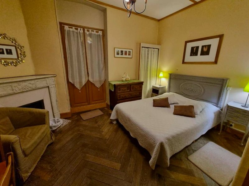 ル ビュウ ティヨール (Le Vieux Tilleul)の写真