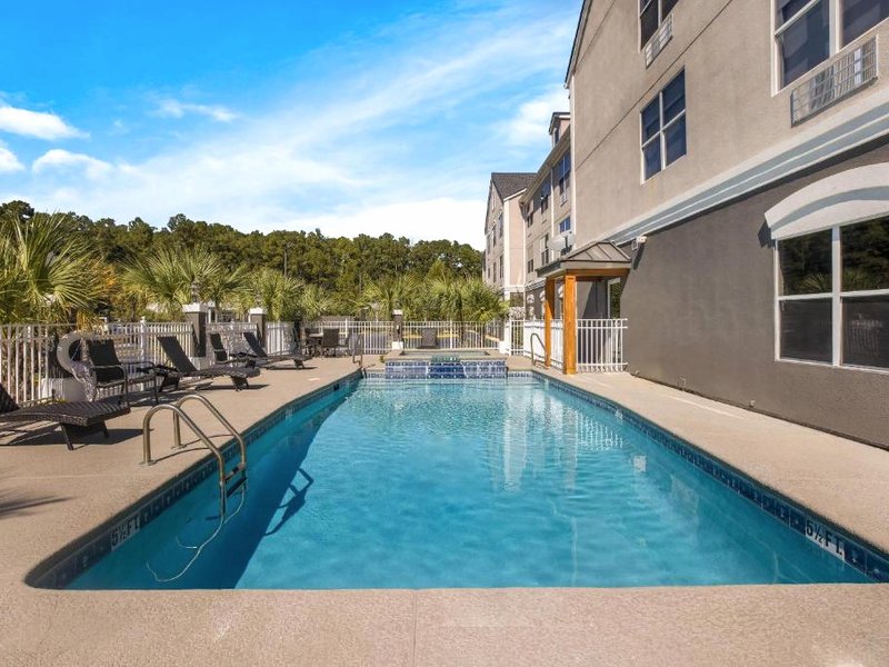 カントリー イン&スイーツ バイ ラディソン ハインズビル GA (Country Inn & Suites by Radisson, Hinesville, GA)の写真