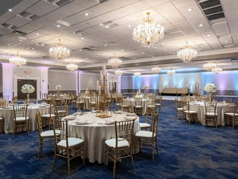 Clarion Hotel & Convention Center Jolietの写真
