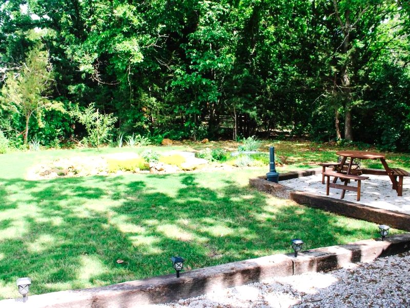 #4 - Amish Log Camping Cabin Walk to the Water cabinの写真