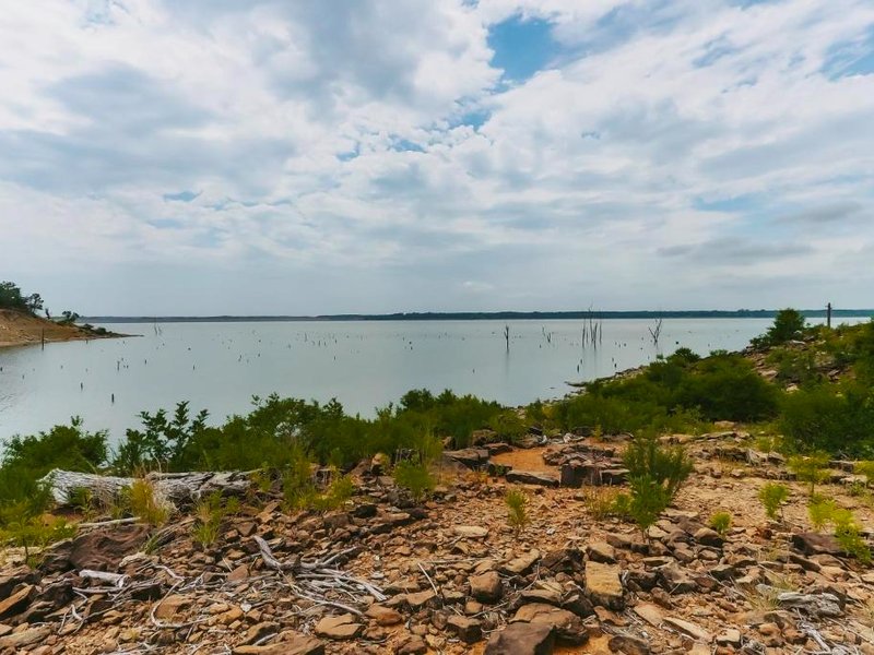 #4 - Amish Log Camping Cabin Walk to the Water cabinの写真