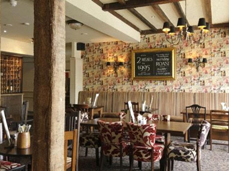 Raven Hotel by Greene King Innsの写真