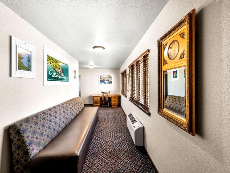 アメリカズ ベスト バリュー イン マーケット (Americas Best Value Inn Marquette)の写真