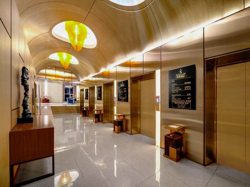 Harbin Ice and Snow Hotel (Wanda Plaza Hotel, West High-speed Railway Station)の写真