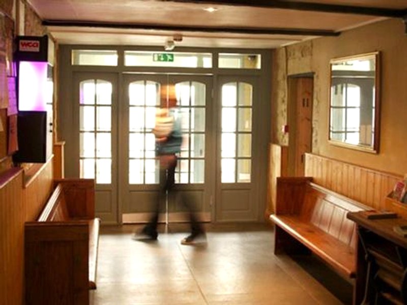 The Red Lionの写真