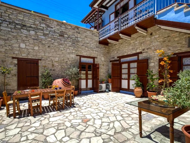 Theodorou Stone Houseの写真