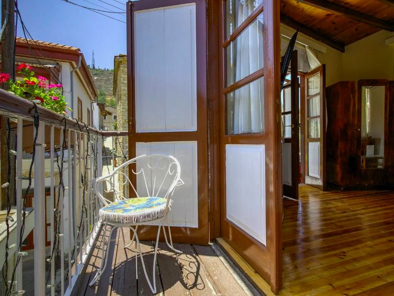 Theodorou Stone Houseの写真