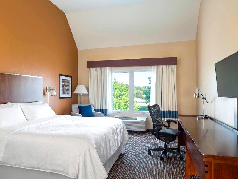 フォーポインツ バイ シェラトン バッファロー グローブ (Four Points by Sheraton Buffalo Grove)の写真