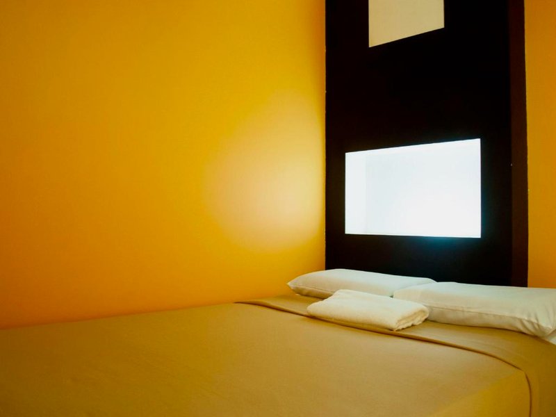 レッド C レジデンシズ (Red-C Residences)の写真