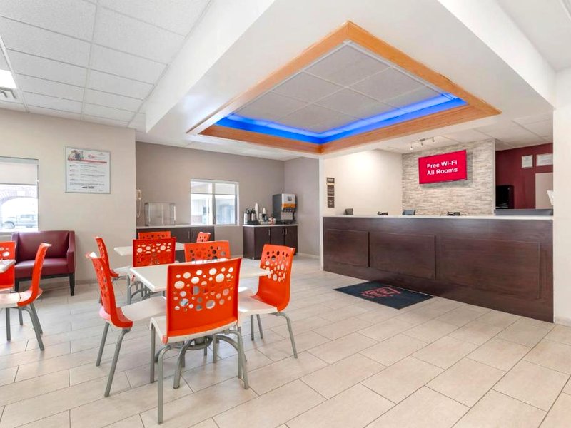 レッド ルーフ イン ジョンスタウン (Red Roof Inn Johnstown)の写真
