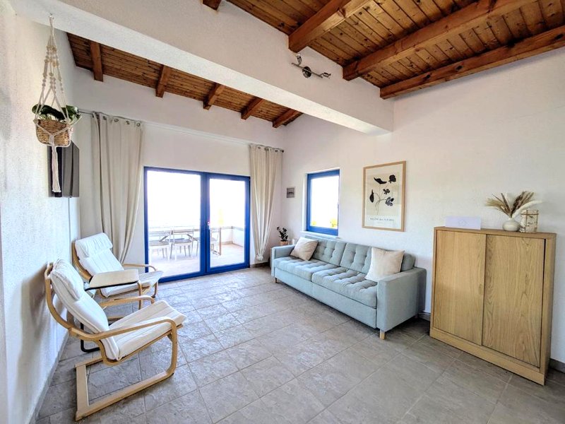 Spacious Apt with Panoramic Sea Viewの写真