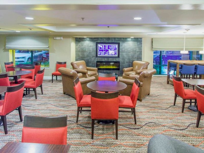 Holiday Inn Express Hotel & Suites Auburn By IHGの写真