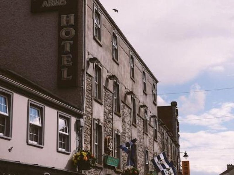 The Farnham Arms Hotelの写真