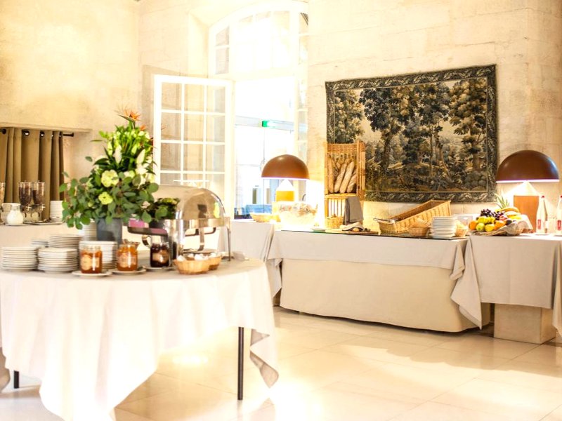 クロワトル サン ルイ (Cloitre Saint Louis)の写真