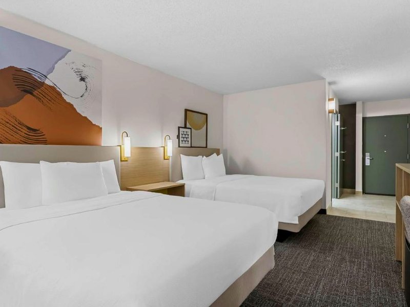 Spark by Hilton Bensalem Philadelphiaの写真