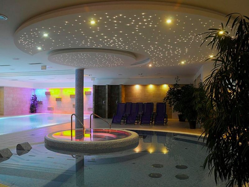 Garden Hotel Wellness es Konferenciaの写真