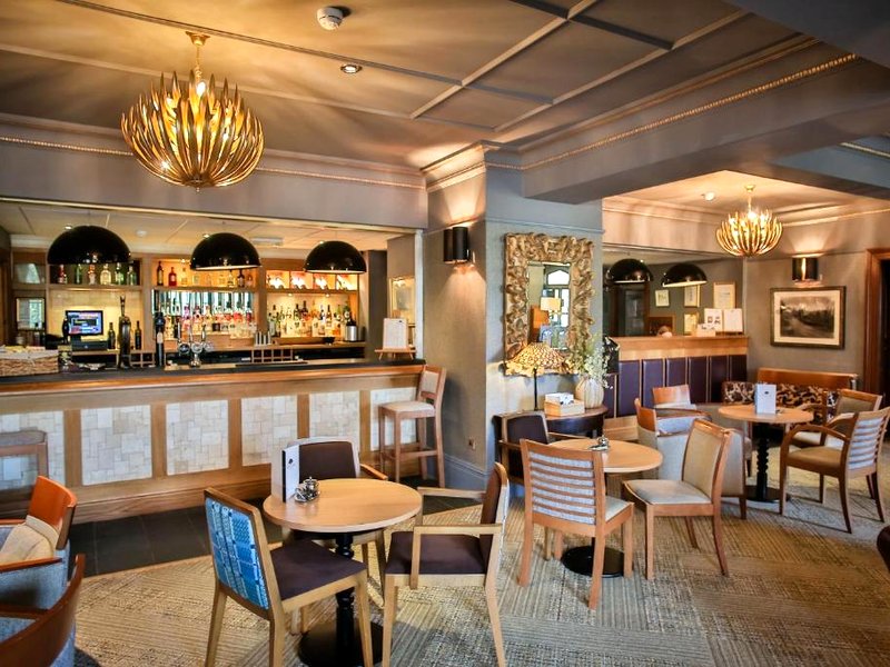 ロイヤル オーク ホテル (Royal Oak Hotel)の写真