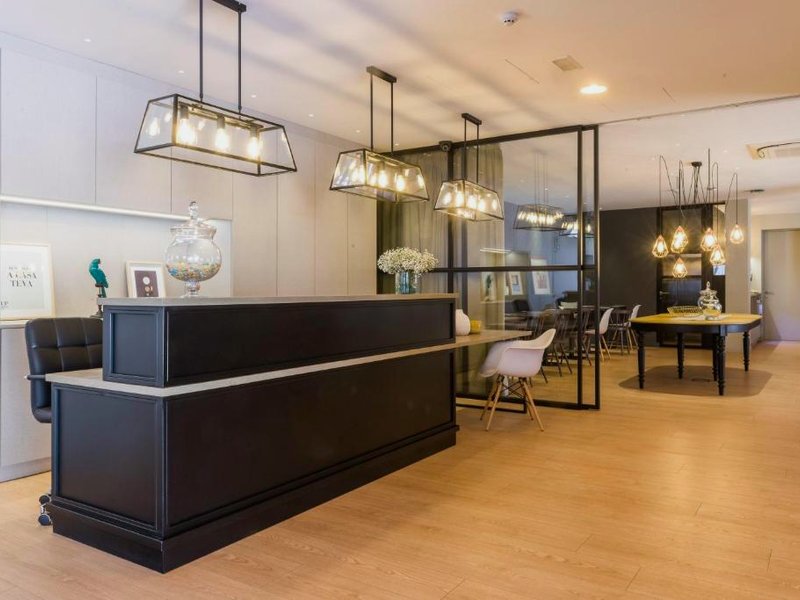 Up Rooms Vic Hotelの写真