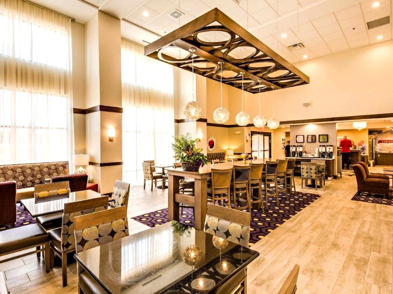 Hampton Inn & Suites Ashlandの写真