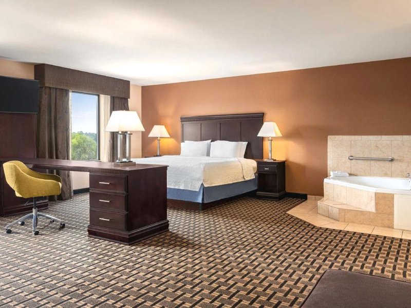 Hampton Inn & Suites Pine Bluffの写真